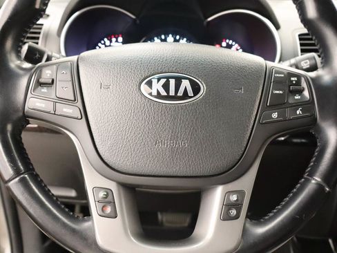 Used 2014 Kia Sorento SX w/ 3rd Row Package AWD/4WD image 10