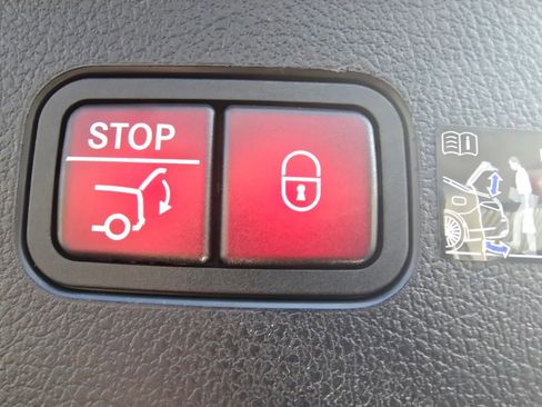 New 2026 Mercedes-Benz GLE 53 AMG 4MATIC Coupe image 18