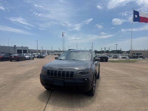 Used 2020 Jeep Cherokee Latitude w/ Quick Order Package 26F North AWD/4WD image 6
