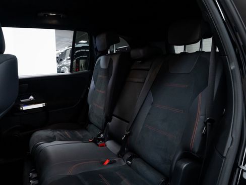 Used 2023 Mercedes-Benz EQB 300 300 image 19