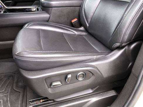 Used 2021 GMC Yukon Denali image 16