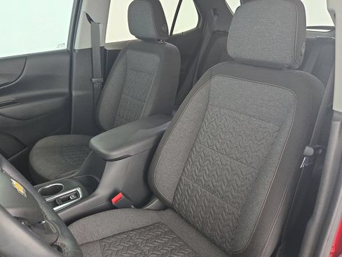 Used 2024 Chevrolet Equinox LT FWD image 24
