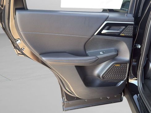New 2026 Mitsubishi Outlander SE AWD/4WD image 29