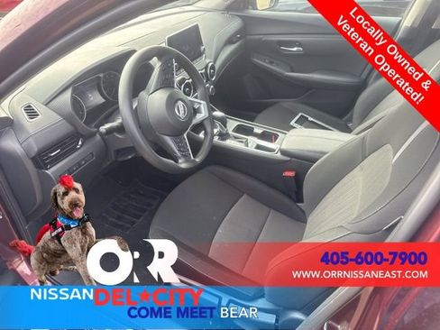 Used 2025 Nissan Sentra SV image 3