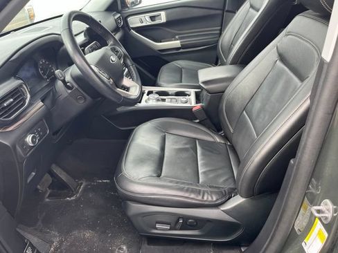 Used 2022 Ford Explorer Limited AWD/4WD image 9