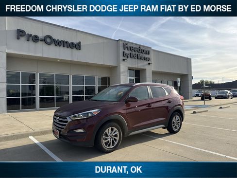 Used 2017 Hyundai Tucson SE image 1