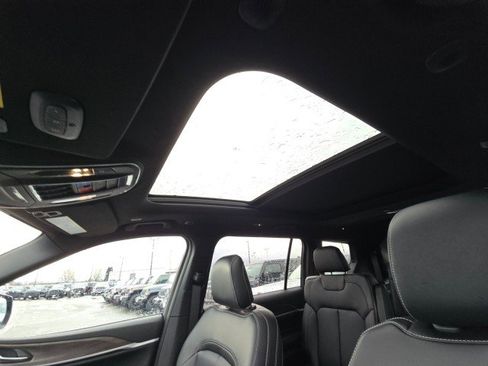 New 2025 Jeep Grand Cherokee L Limited image 25