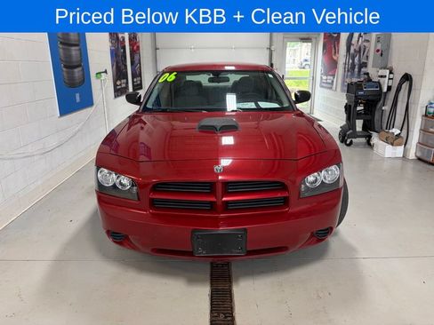 Used 2006 Dodge Charger Police RWD image 2