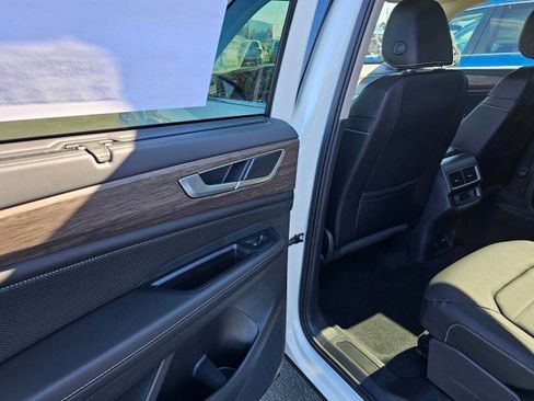 New 2025 Volkswagen Atlas SEL image 20