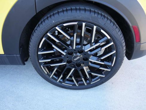 Used 2025 MINI Cooper S image 6