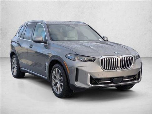 Used 2026 BMW X5 xDrive50e w/ Premium Package AWD/4WD image 6