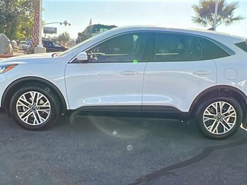 Certified 2022 Ford Escape SEL w/ Technology Package image 6