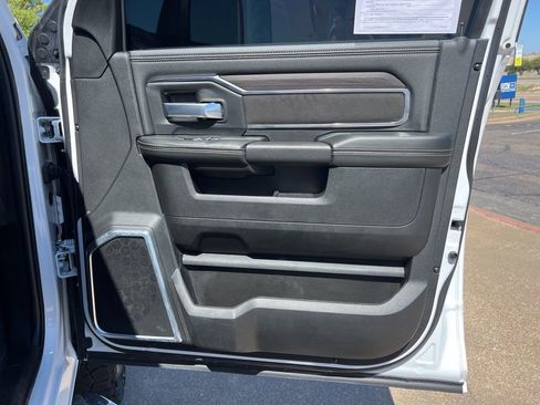 Used 2025 RAM 2500 Laramie w/ Sport Appearance Package image 12