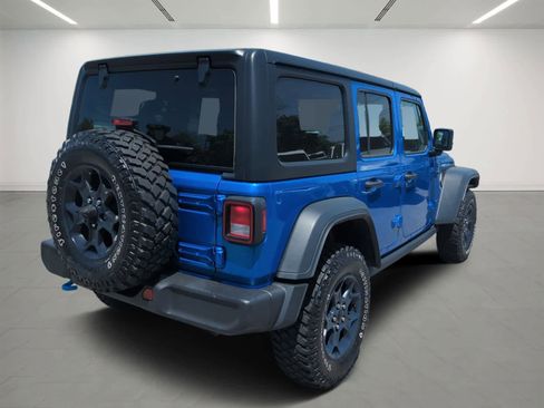 Used 2023 Jeep Wrangler Unlimited w/ Cold Weather Group AWD/4WD image 6