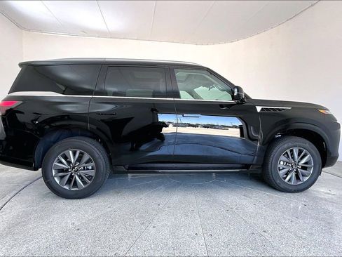 New 2026 INFINITI QX80 Pure RWD image 8
