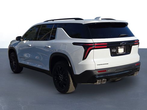 New 2026 Chevrolet Traverse LT image 7
