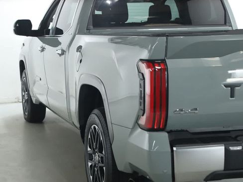 Used 2024 Toyota Tundra Limited AWD/4WD image 44