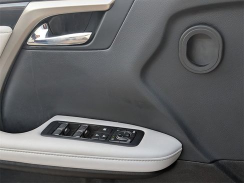 Used 2022 Lexus RX 350 FWD image 23