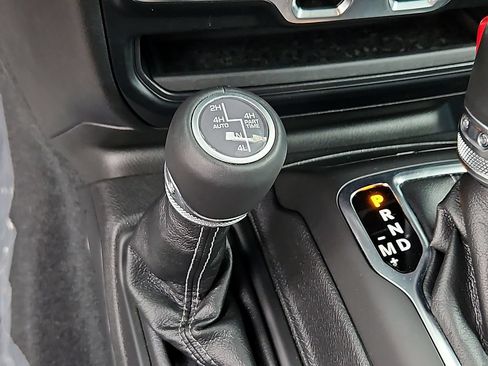 Used 2024 Jeep Wrangler Unlimited Sahara AWD/4WD image 25