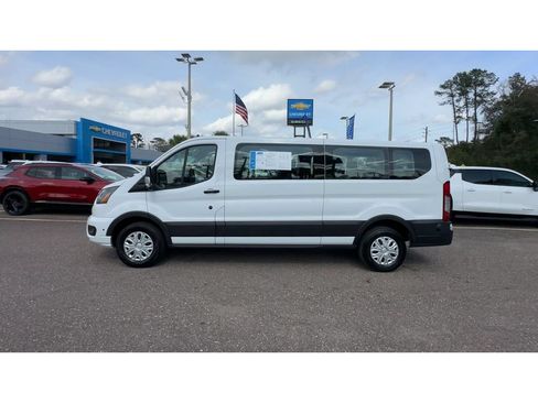 Used 2024 Ford Transit 350 XLT RWD image 5