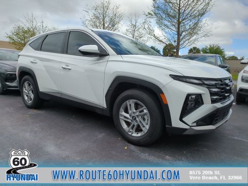 Certified 2026 Hyundai Tucson SE image 1