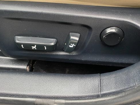 Used 2014 Lexus IS 350 w/ Navigation Package RWD image 15