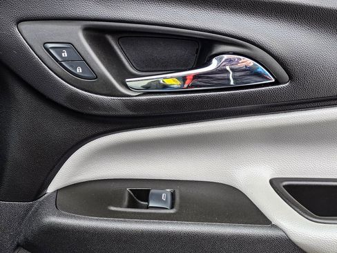 Certified 2024 Chevrolet Equinox LT image 39