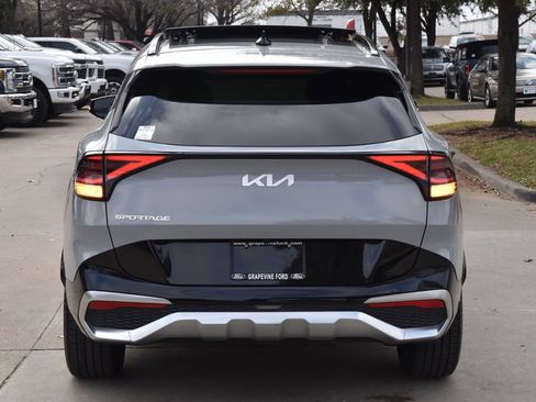 Used 2024 Kia Sportage SX image 9