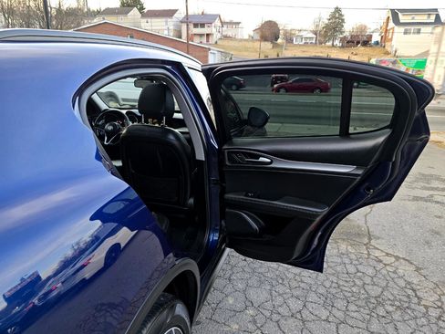 Used 2018 Alfa Romeo Stelvio Sport w/ Quick Order Package 22J Sport image 18