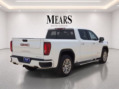 Used 2024 GMC Sierra 1500 Denali w/ Technology Package AWD/4WD image 5
