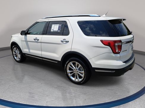 Used 2019 Ford Explorer Limited w/ Class III Trailer Tow Package AWD/4WD image 7