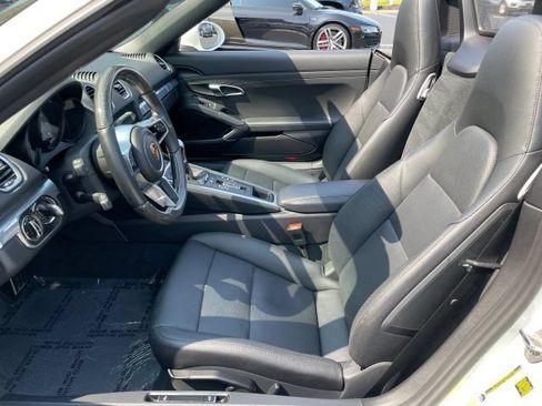 Used 2024 Porsche 718 Boxster S RWD image 25