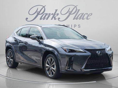 New 2026 Lexus UX 300h FWD image 4