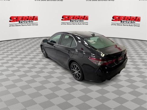 Certified 2022 Toyota Camry SE w/ Convenience Package image 7