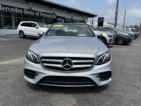 Used 2017 Mercedes-Benz E 300 4MATIC image 8