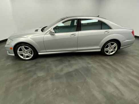 Used 2013 Mercedes-Benz S 550 4MATIC w/ Sport Pkg image 3