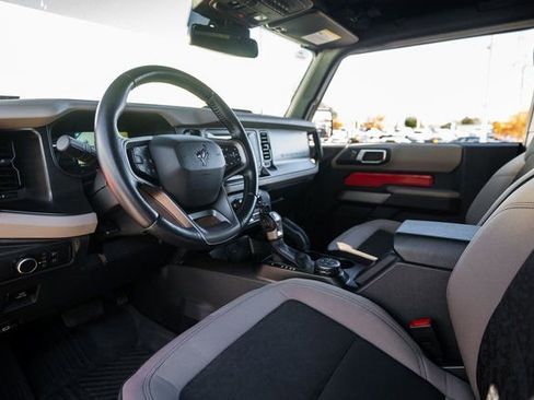 Used 2021 Ford Bronco Wildtrak image 5