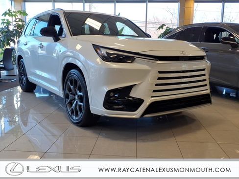 New 2026 Lexus TX 500h AWD image 1