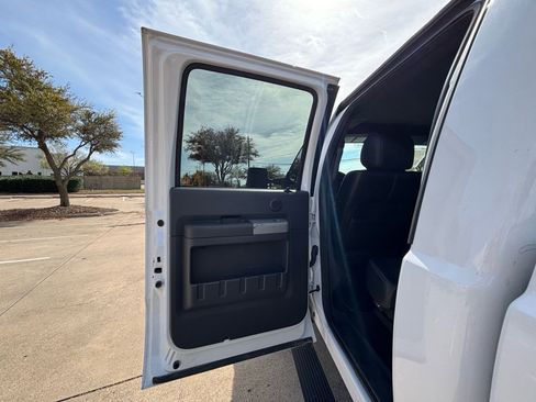 Used 2016 Ford F250 Lariat w/ Lariat Ultimate Package image 21