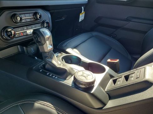 New 2025 Ford Bronco Outer Banks image 29