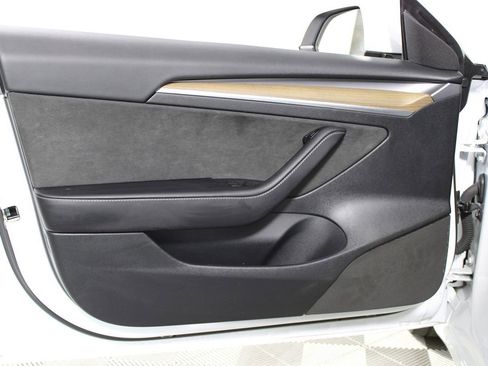 Used 2023 Tesla Model 3 Performance image 6