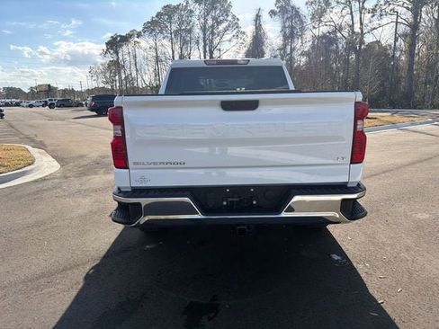 Used 2025 Chevrolet Silverado 1500 LT AWD/4WD image 8
