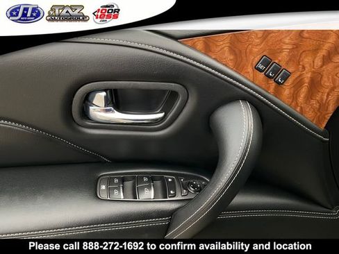 Used 2019 INFINITI QX80 Luxe image 13