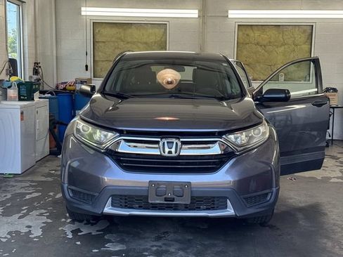 Used 2018 Honda CR-V LX image 2
