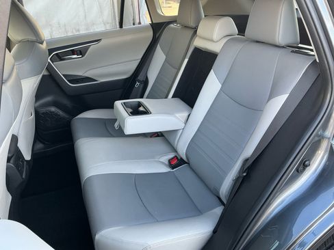 Certified 2019 Toyota RAV4 XLE Premium image 17