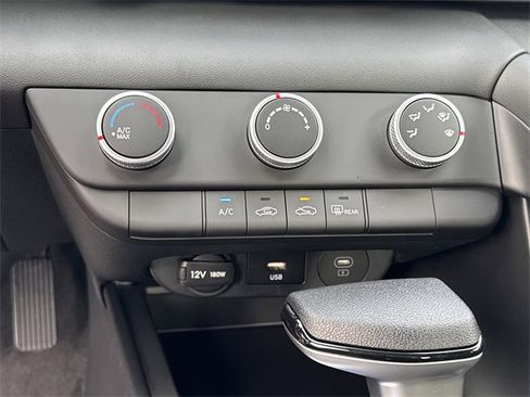 New 2026 Hyundai Elantra SE image 30