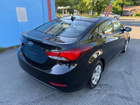 Used 2016 Hyundai Elantra SE FWD image 6