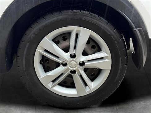 Used 2022 Nissan Kicks S image 7