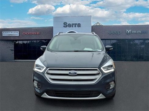 Used 2019 Ford Escape Titanium image 2