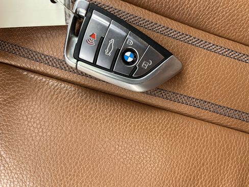 Used 2020 BMW 540i xDrive w/ M Sport Package AWD/4WD image 36